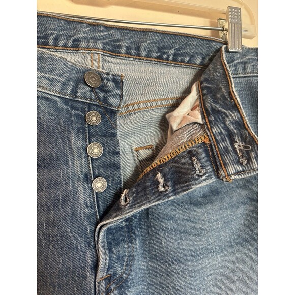 Levi’s 501 Jeans Men's 32x30 Relaxed Fit Straight Leg Light Wash Button Fly - Picture 3 of 6